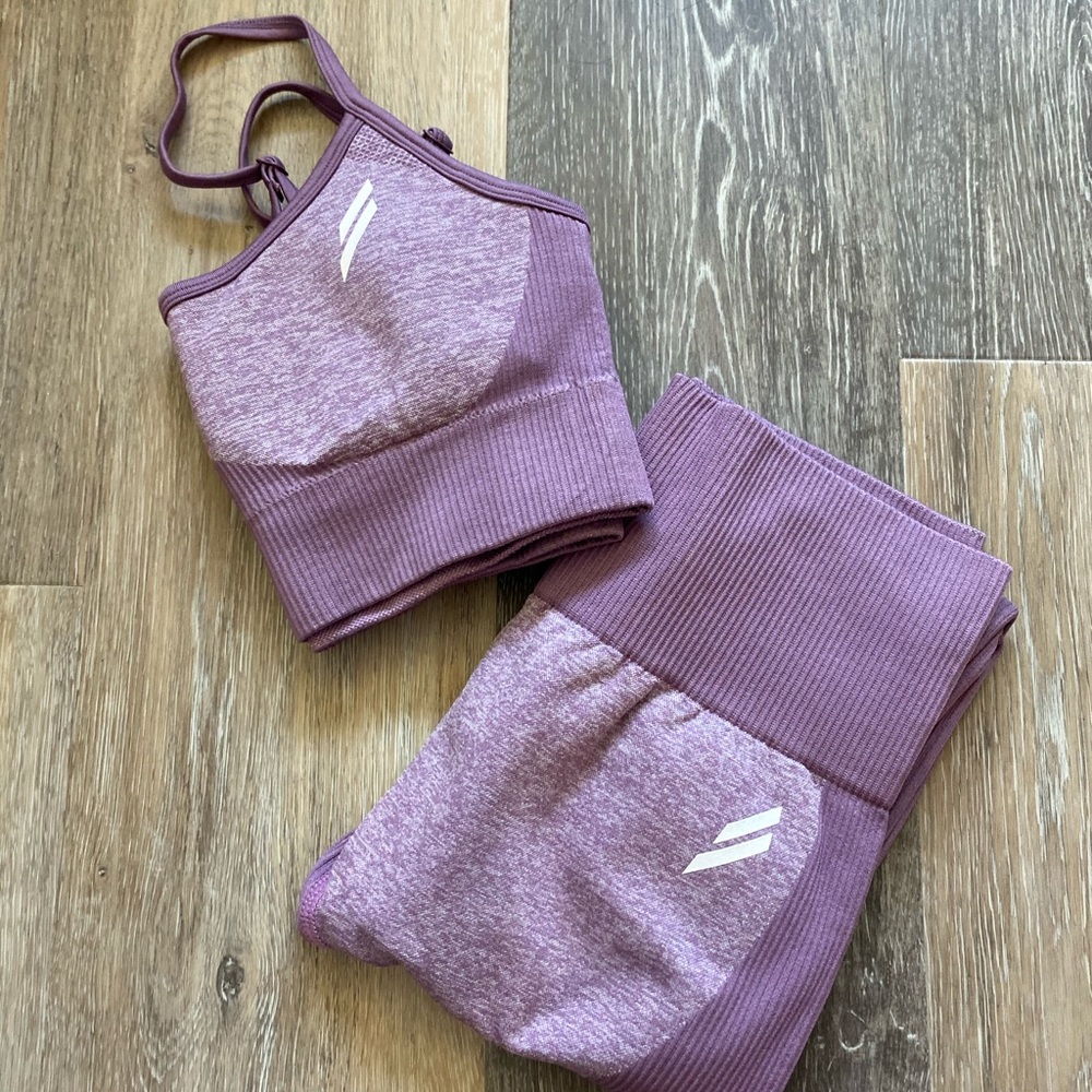 Grape SEAMLESS DYE SET